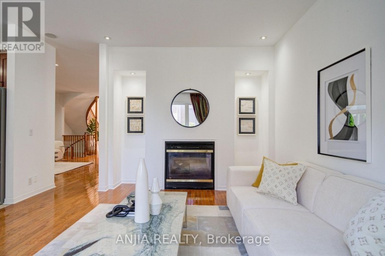 173 RUSSELL JARVIS DRIVE, Markham (Legacy), Ontario, L3S4L3