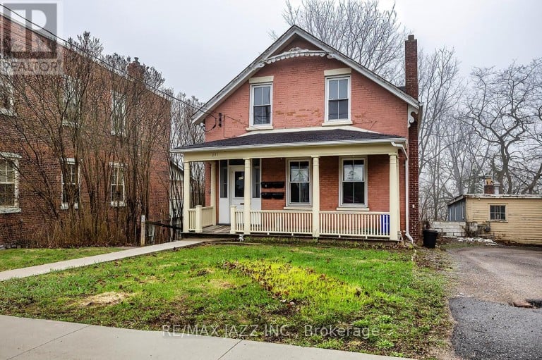 221 WALTON STREET, Port Hope, Ontario, L1A1P1