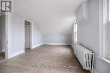 221 WALTON STREET Port Hope Ontario photo 16