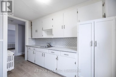 221 WALTON STREET Port Hope Ontario photo 19