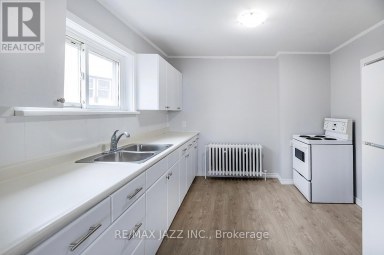 221 WALTON STREET Port Hope Ontario photo 22