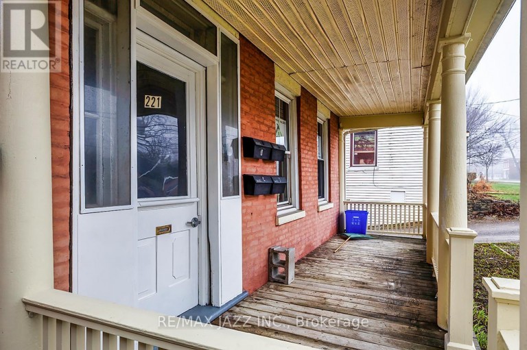 221 WALTON STREET, Port Hope, Ontario, L1A1P1