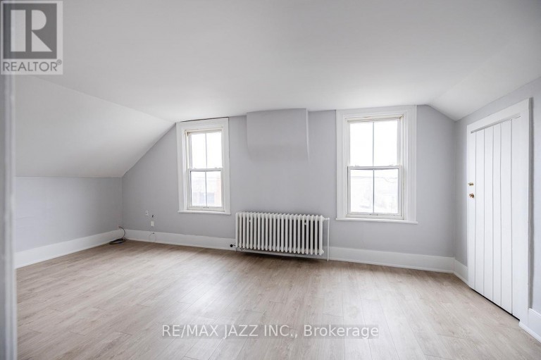 221 WALTON STREET, Port Hope, Ontario, L1A1P1