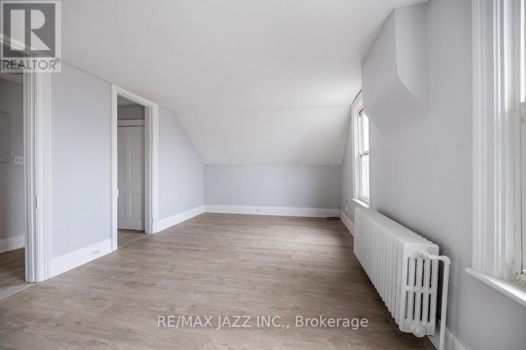 221 WALTON STREET, Port Hope, Ontario, L1A1P1