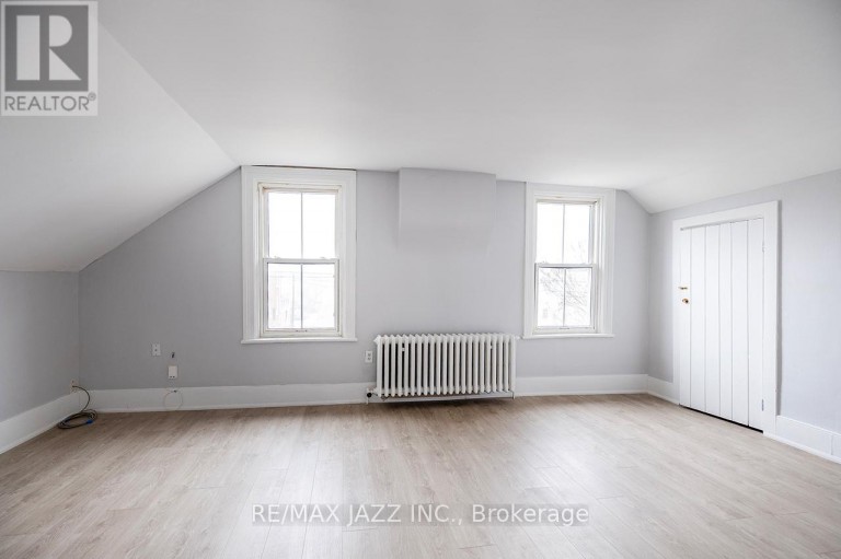 221 WALTON STREET, Port Hope, Ontario, L1A1P1