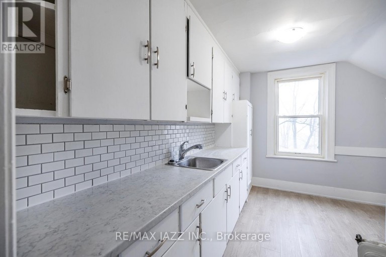 221 WALTON STREET, Port Hope, Ontario, L1A1P1