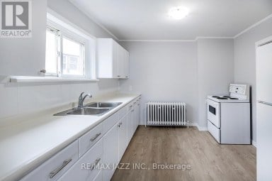 221 WALTON STREET Port Hope Ontario photo 22