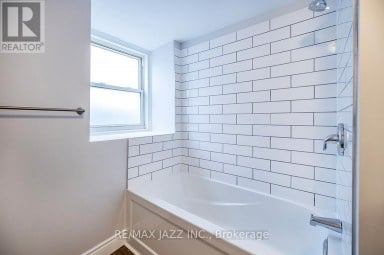 221 WALTON STREET Port Hope Ontario photo 42