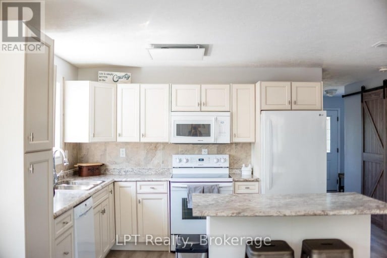 290 TAFT ROAD, Prince Edward County (Ameliasburg Ward), Ontario, K0K1L0