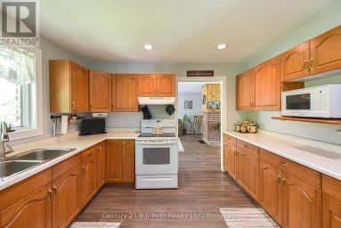 1579 WAINMAN LINE Severn Ontario photo 27