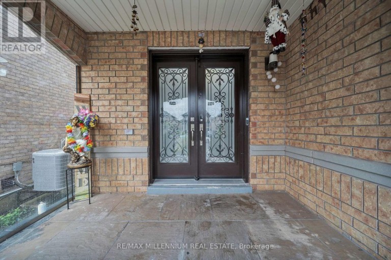 54 BUICK BOULEVARD, Brampton (Fletcher's Meadow), Ontario, L7A3X7