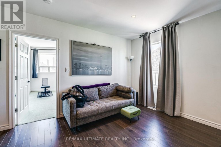 427-429 VAUGHAN ROAD, Toronto (Humewood-Cedarvale), Ontario, M6C2P1