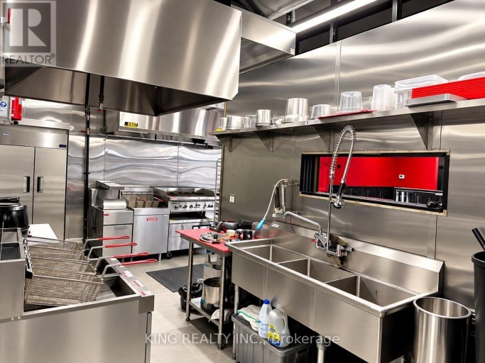 1001 QUEEN STREET E, Toronto (South Riverdale), Ontario, M4M1K2