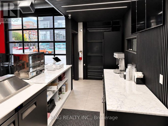 1001 QUEEN STREET E, Toronto (South Riverdale), Ontario, M4M1K2