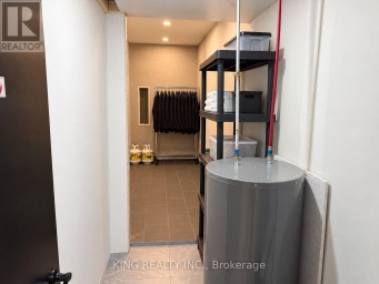 1001 QUEEN STREET E Toronto (South Riverdale) Ontario photo 42