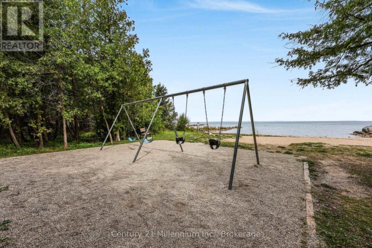 103 TEKIAH ROAD, Blue Mountains, Ontario, N0H1J0