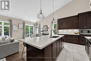 103 TEKIAH ROAD Blue Mountains Ontario photo 8