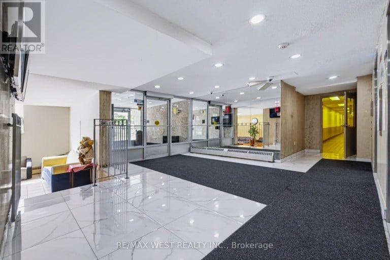 506 - 2645 KIPLING AVENUE, Toronto (Mount Olive-Silverstone-Jamestown), Ontario, M9V3S6