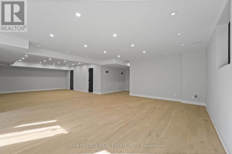 362 MEADOW WOOD LANE, Mississauga (Clarkson), Ontario, L5J2S9