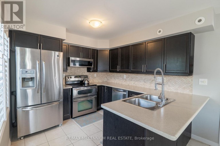 17 - 2614 DASHWOOD DRIVE, Oakville (WT West Oak Trails), Ontario, L6M0K5