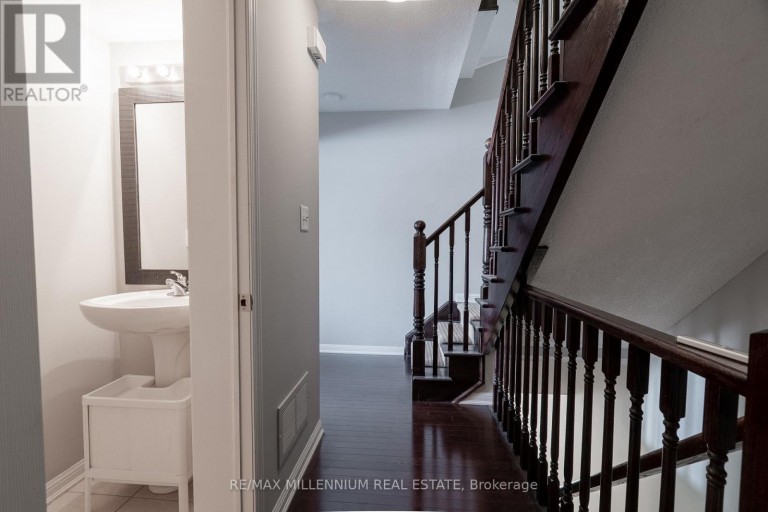 17 - 2614 DASHWOOD DRIVE, Oakville (WT West Oak Trails), Ontario, L6M0K5