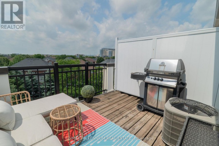 17 - 2614 DASHWOOD DRIVE, Oakville (WT West Oak Trails), Ontario, L6M0K5