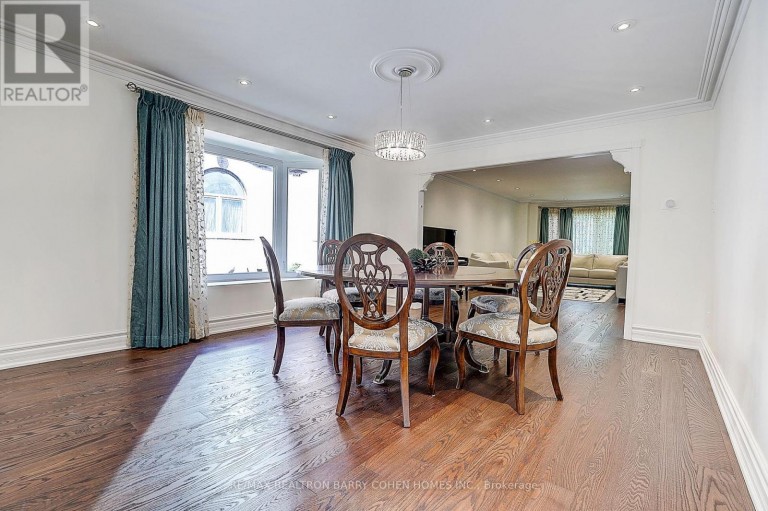 44 PRINCE EDWARD BOULEVARD, Markham (Thornlea), Ontario, L3T7G1
