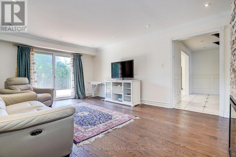 44 PRINCE EDWARD BOULEVARD, Markham (Thornlea), Ontario, L3T7G1