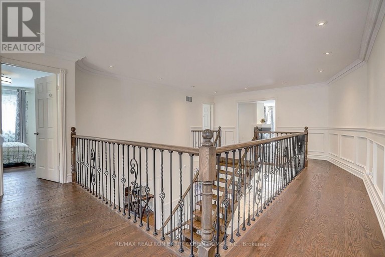 44 PRINCE EDWARD BOULEVARD, Markham (Thornlea), Ontario, L3T7G1
