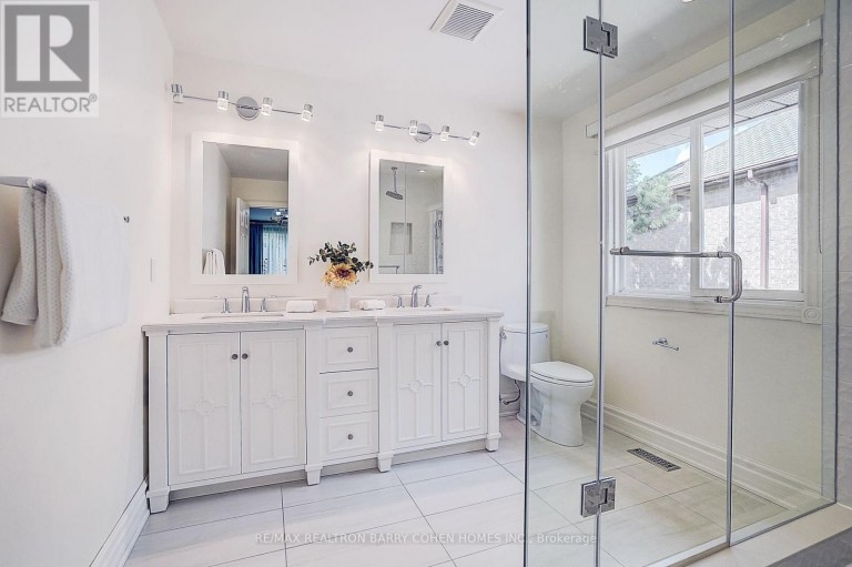 44 PRINCE EDWARD BOULEVARD, Markham (Thornlea), Ontario, L3T7G1
