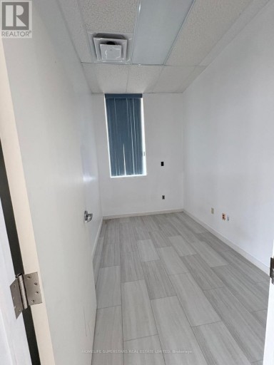 2 ERIE STREET S, Chatham-Kent (Chatham), Ontario, N0P1W0