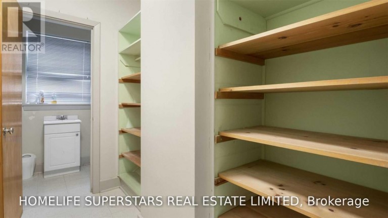 2 ERIE STREET S, Chatham-Kent (Chatham), Ontario, N0P1W0
