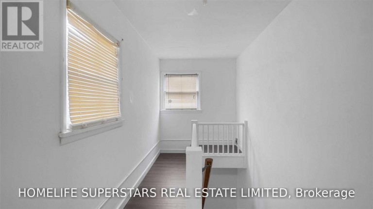 2 ERIE STREET S, Chatham-Kent (Chatham), Ontario, N0P1W0
