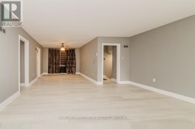 2 ERIE STREET S Chatham-Kent (Chatham) Ontario photo 22
