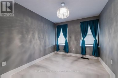 2 ERIE STREET S Chatham-Kent (Chatham) Ontario photo 24