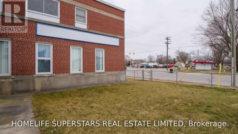 2 ERIE STREET S, Chatham-Kent (Chatham), Ontario, N0P1W0