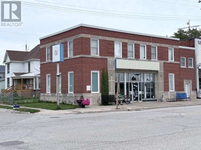 2 ERIE STREET S, Chatham-Kent (Chatham), Ontario, N0P1W0