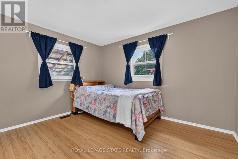 302 EAST 28TH STREET, Hamilton (Eastmount), Ontario, L8V3J3