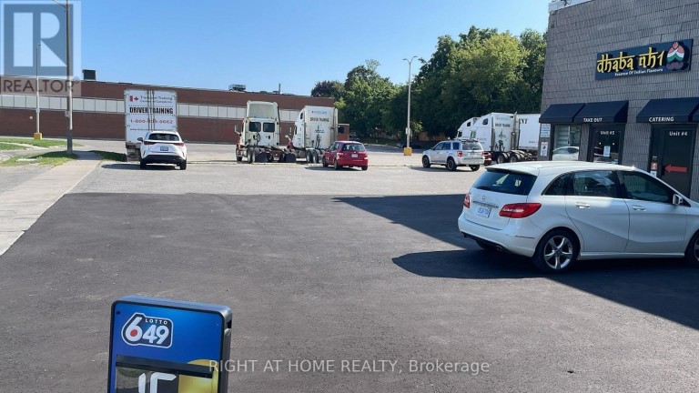 4&5 - 8 MIDTOWN DRIVE, Oshawa (Vanier), Ontario, L1J3Z7