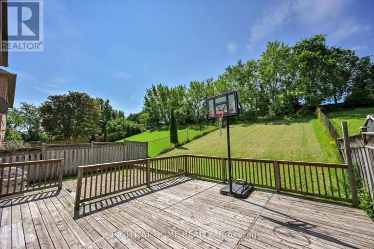 57 HOPKINSON CRESCENT, Ajax (Northwest Ajax), Ontario, L1T4G4