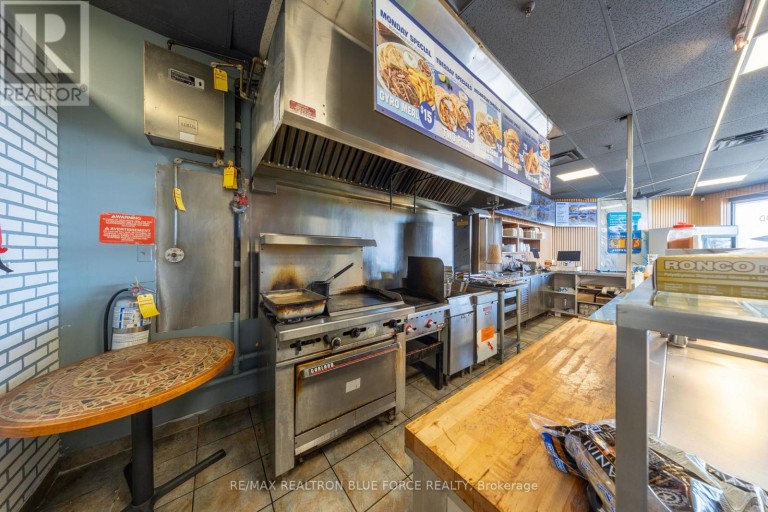 26 - 1111 DAVIS DRIVE, Newmarket (Newmarket Industrial Park), Ontario, L3Y8X2
