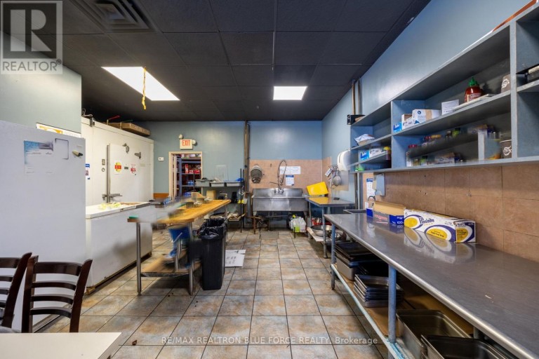 26 - 1111 DAVIS DRIVE, Newmarket (Newmarket Industrial Park), Ontario, L3Y8X2