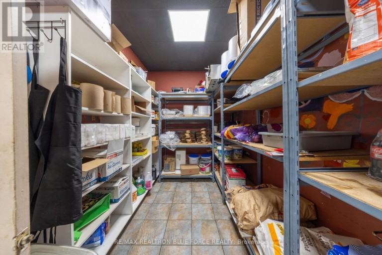 26 - 1111 DAVIS DRIVE, Newmarket (Newmarket Industrial Park), Ontario, L3Y8X2