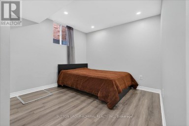 6 WHITE CRESCENT Barrie (Holly) Ontario photo 27