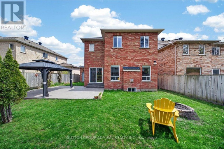 6 WHITE CRESCENT, Barrie (Holly), Ontario, L4N7M1