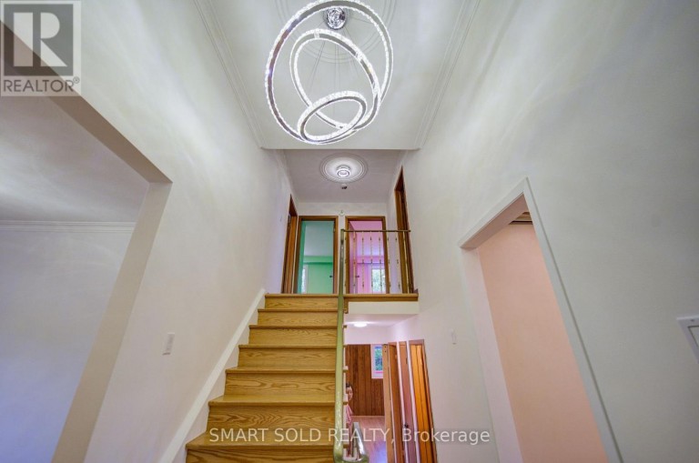 56 GATESVIEW AVENUE, Toronto (Scarborough Village), Ontario, M1J3G5
