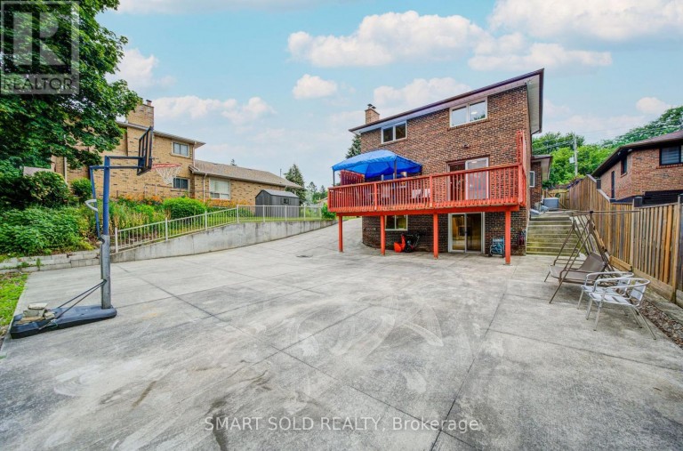 56 GATESVIEW AVENUE, Toronto (Scarborough Village), Ontario, M1J3G5