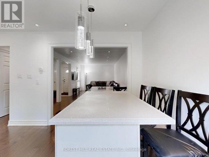 109 SPYGLASS HILL ROAD, Vaughan (Glen Shields), Ontario, L4K2K6