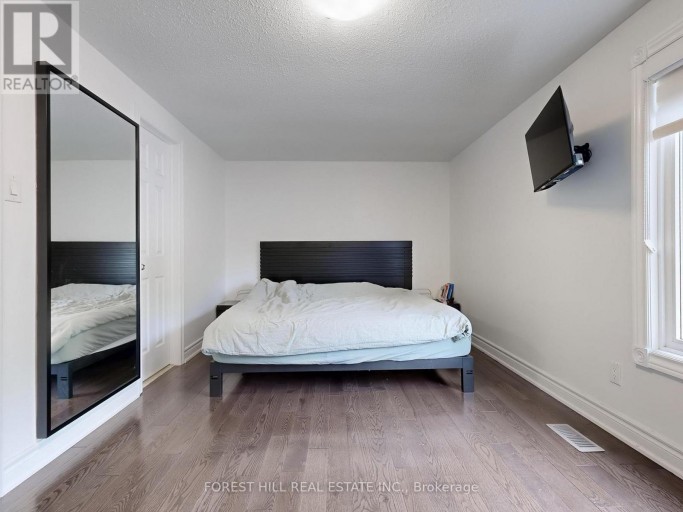 109 SPYGLASS HILL ROAD, Vaughan (Glen Shields), Ontario, L4K2K6
