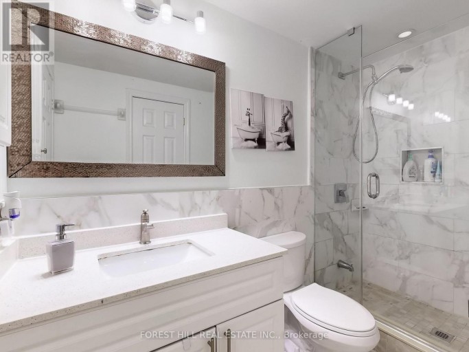 109 SPYGLASS HILL ROAD, Vaughan (Glen Shields), Ontario, L4K2K6